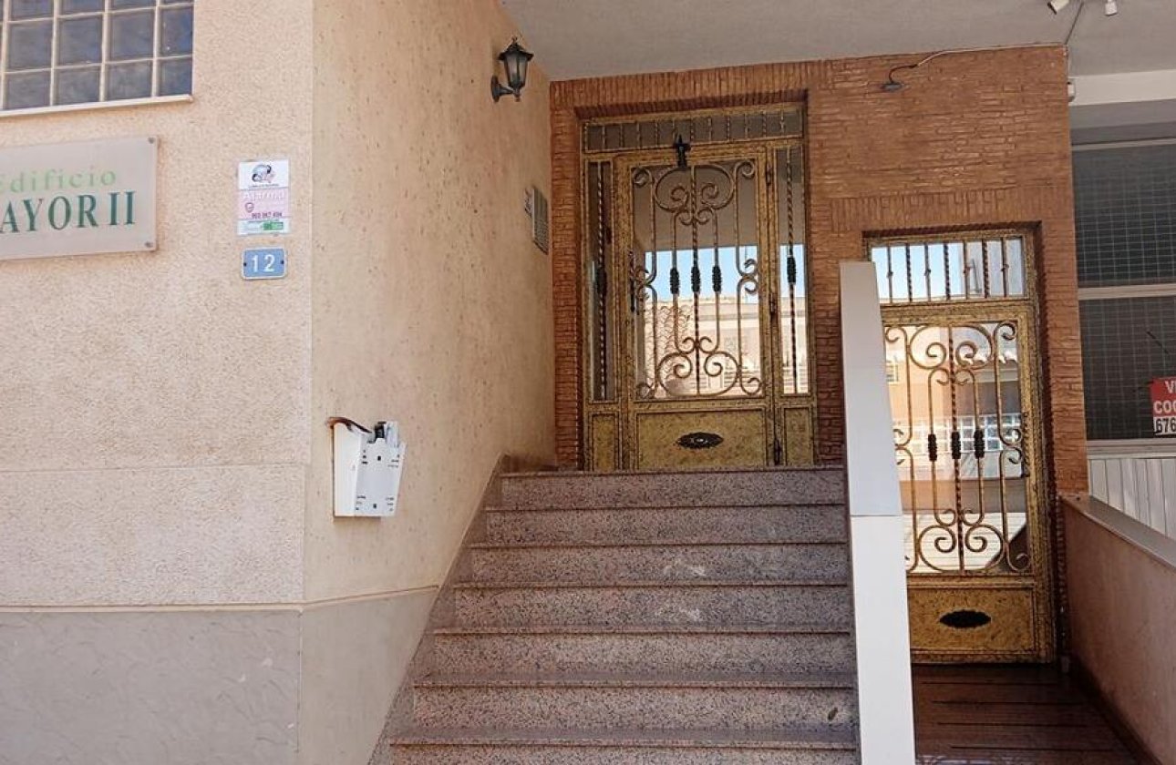 Herverkoop - Appartement -
Los Montesinos - PUEBLO CENTRO