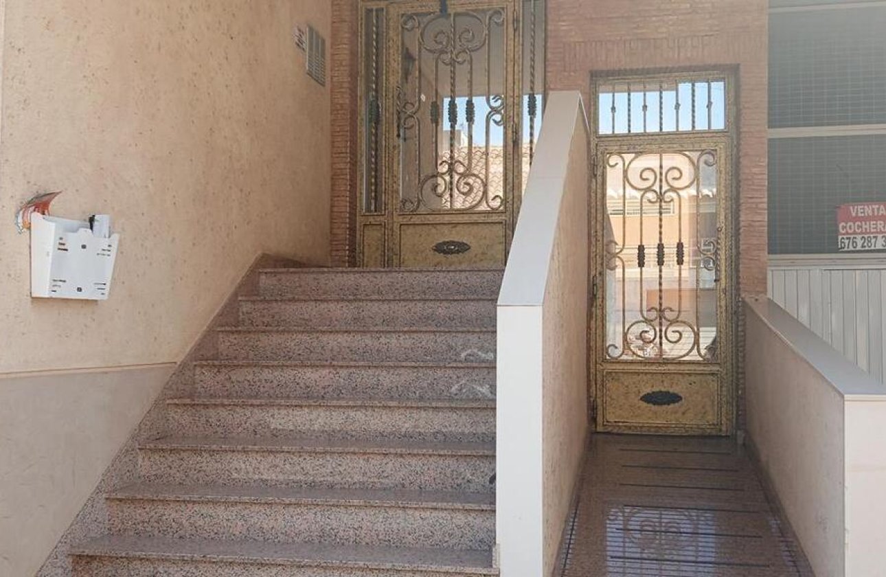 Herverkoop - Appartement -
Los Montesinos - PUEBLO CENTRO