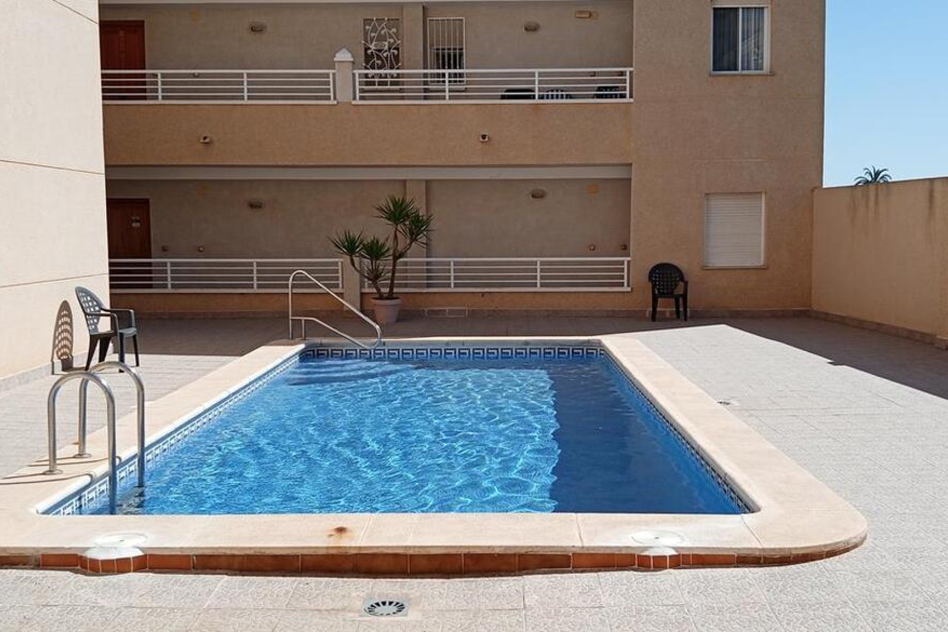 Herverkoop - Appartement -
Los Montesinos - PUEBLO CENTRO
