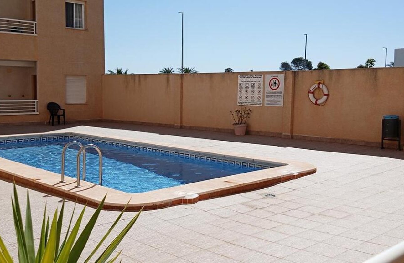 Herverkoop - Appartement -
Los Montesinos - PUEBLO CENTRO