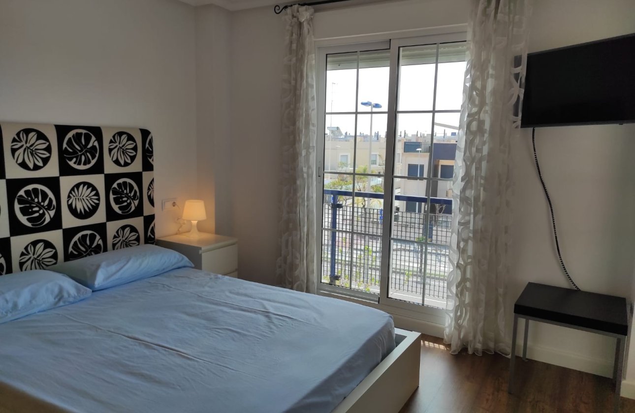 Herverkoop - Appartement -
Mil Palmeras - Costa Blanca