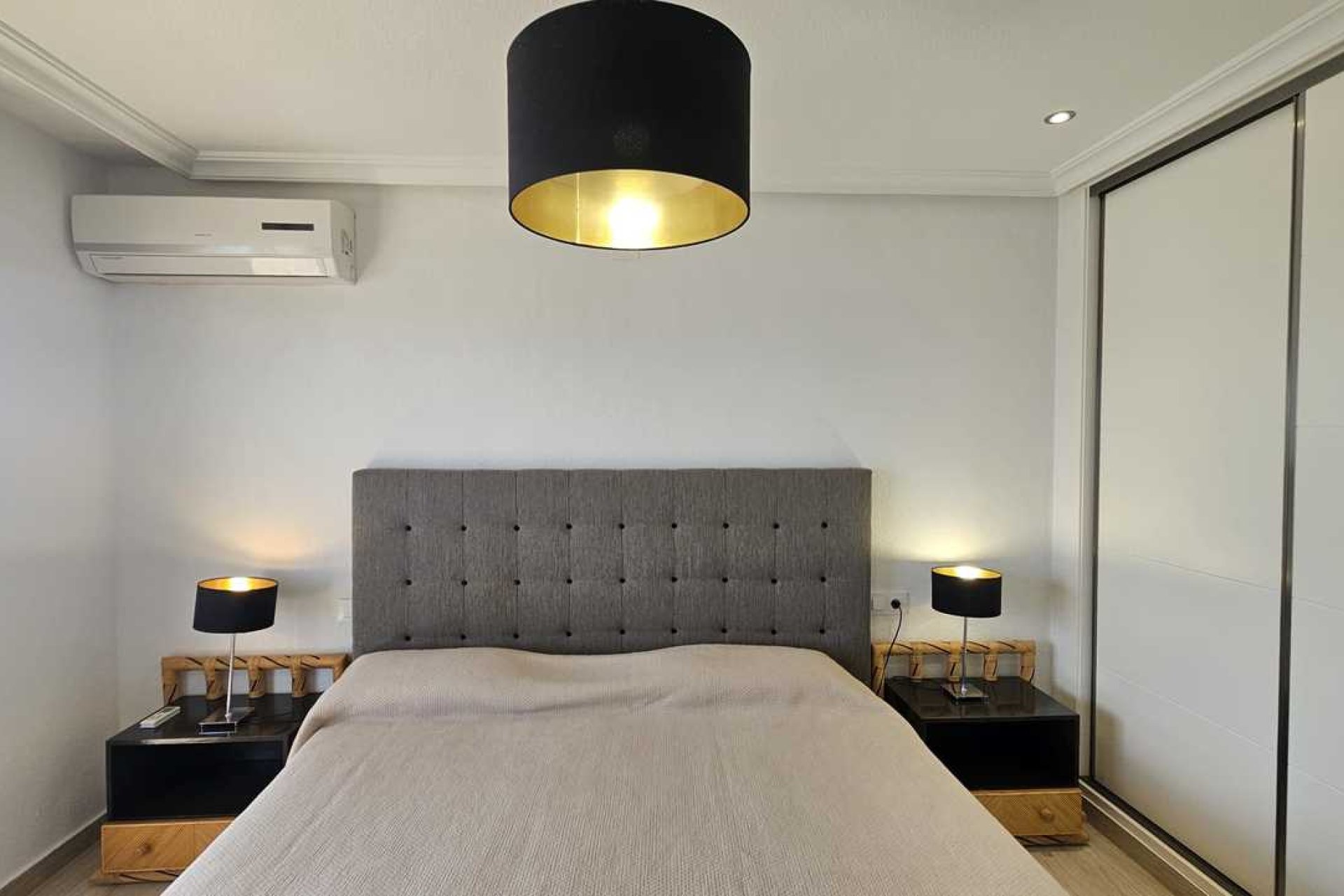 Herverkoop - Appartement -
Mil Palmeras - Costa Blanca