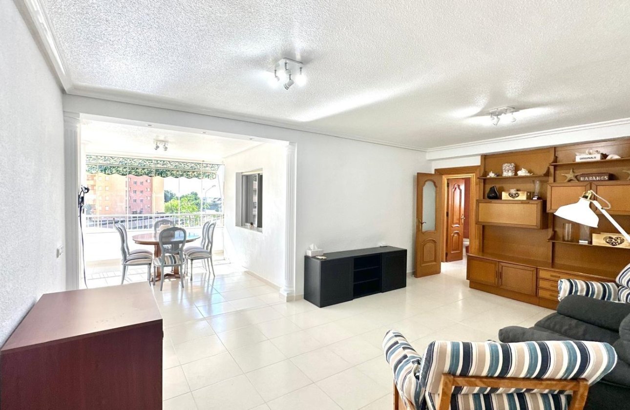 Herverkoop - Appartement -
Orihuela Costa - Campoamor