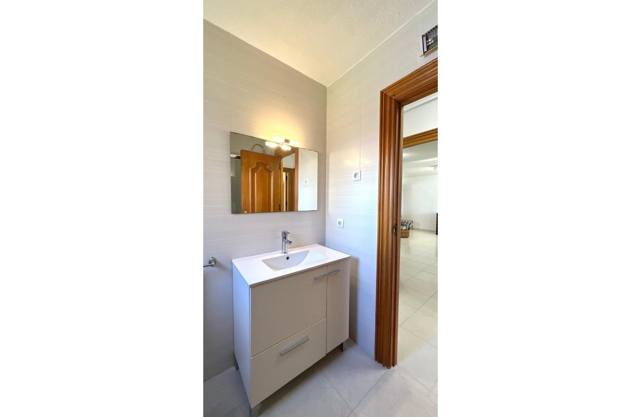 Herverkoop - Appartement -
Orihuela Costa - Campoamor