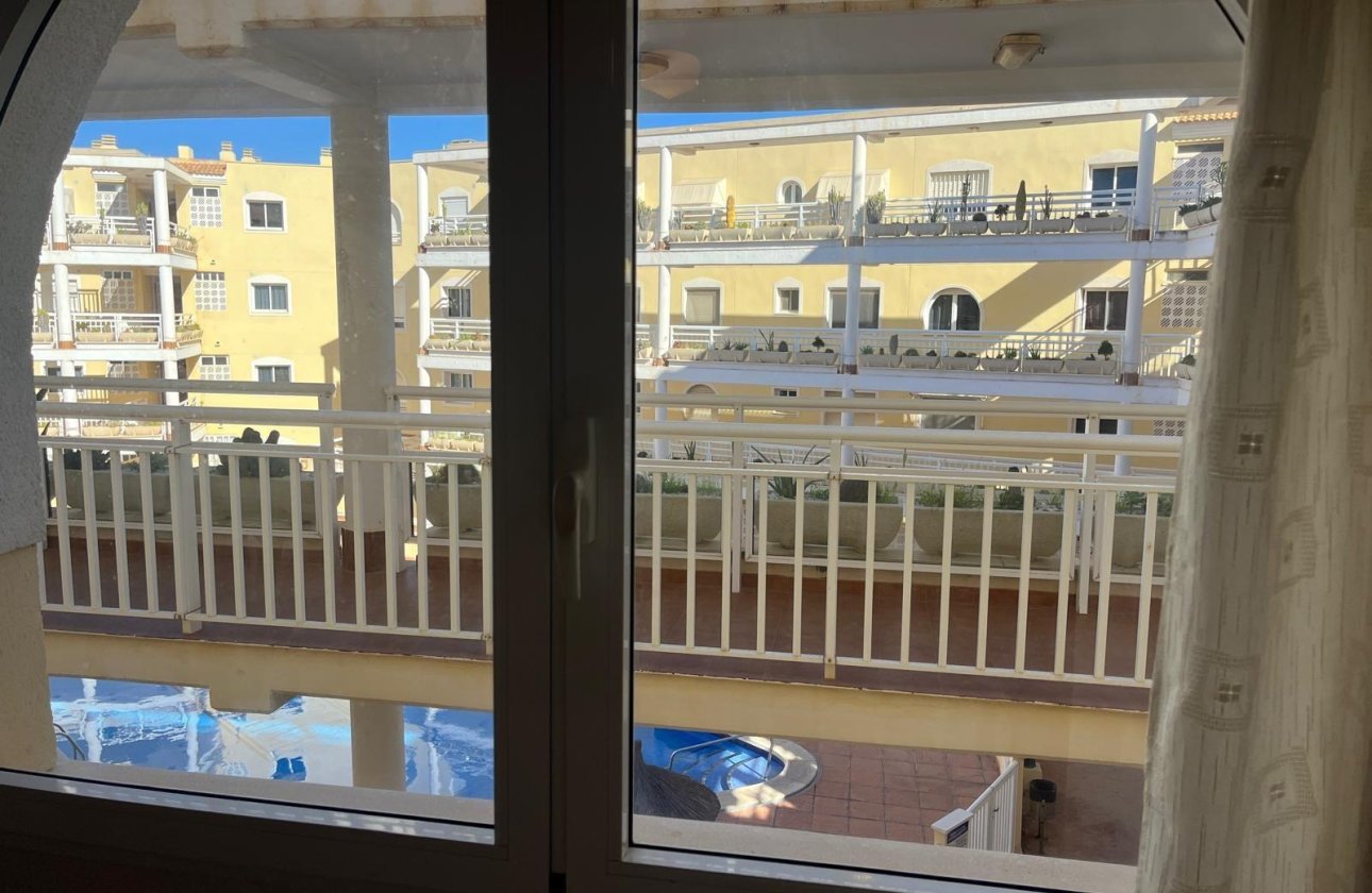 Herverkoop - Appartement -
Orihuela Costa - Campoamor