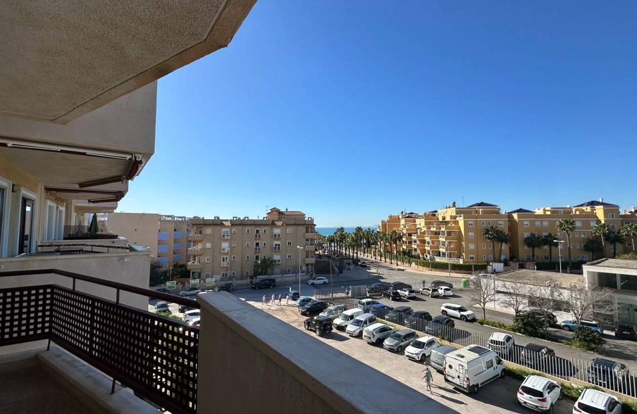 Herverkoop - Appartement -
Orihuela Costa - Campoamor
