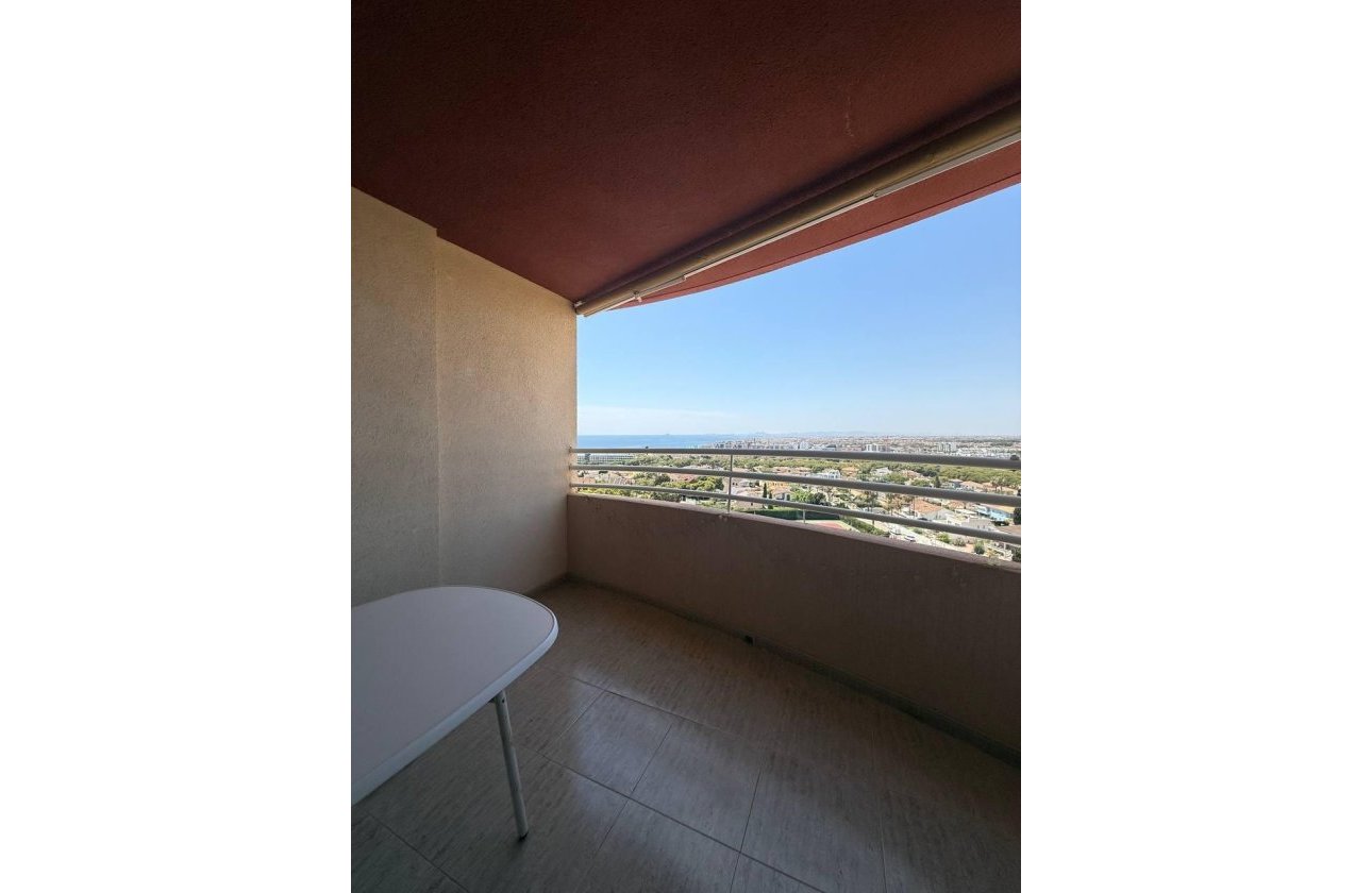 Herverkoop - Appartement -
Orihuela Costa - Campoamor