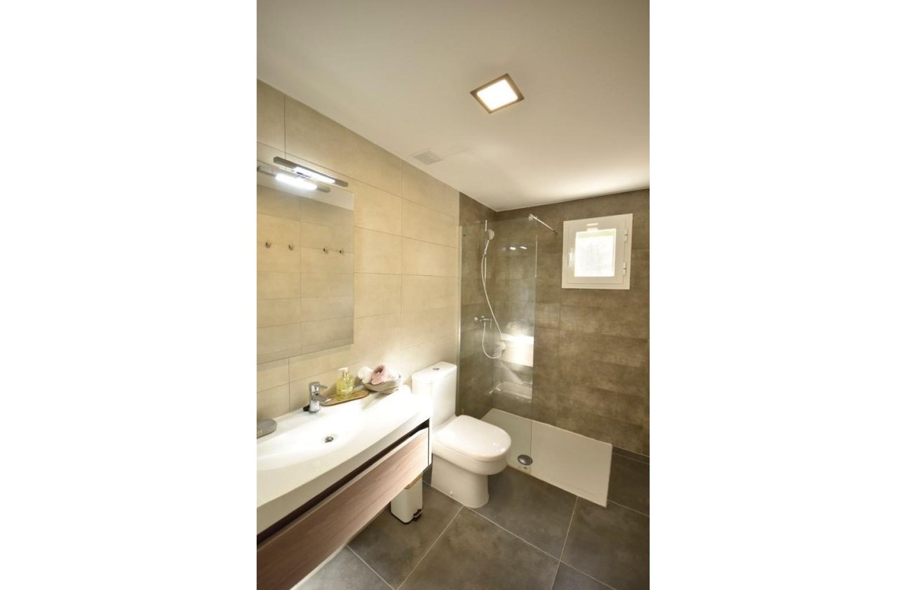 Herverkoop - Appartement -
Orihuela Costa - Campoamor