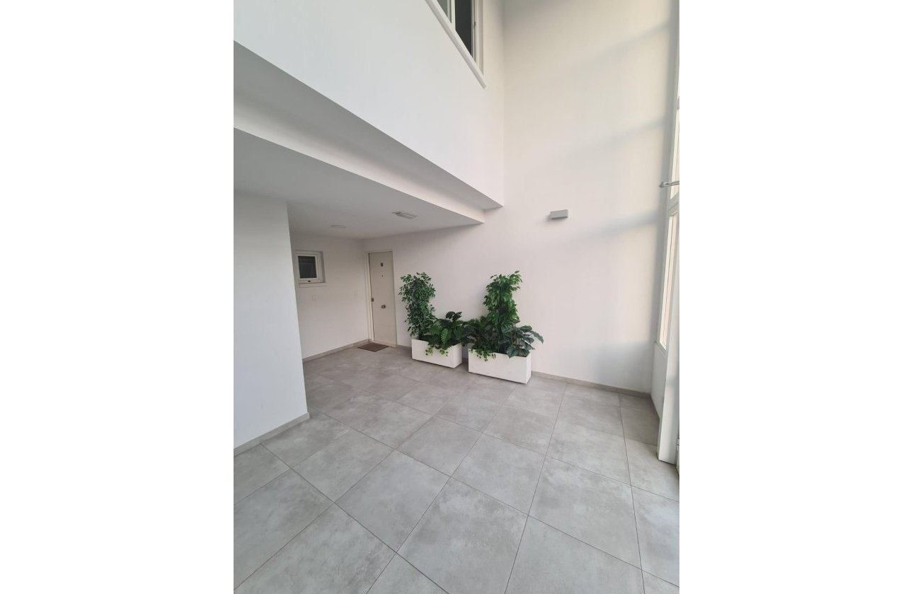 Herverkoop - Appartement -
Orihuela Costa - Campoamor