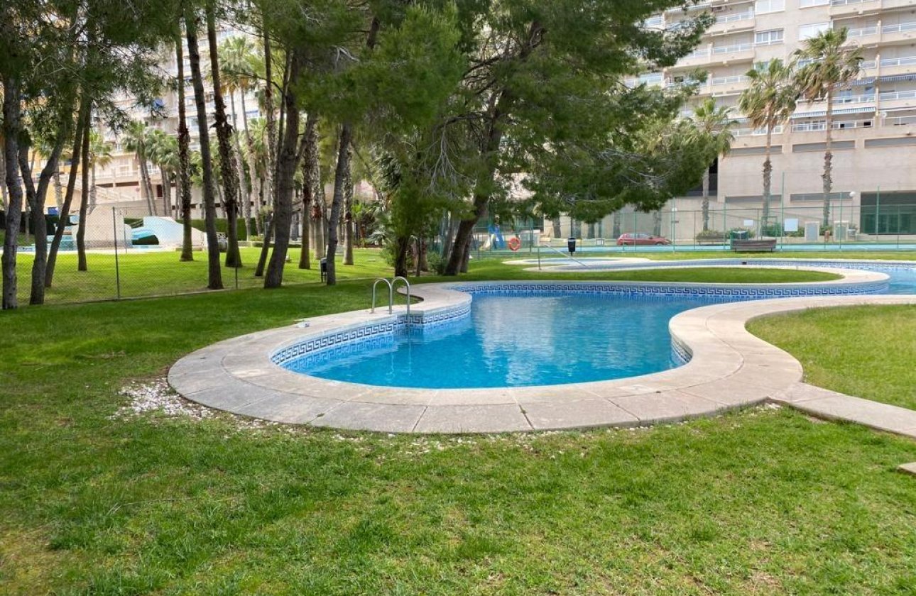 Herverkoop - Appartement -
Orihuela Costa - Campoamor