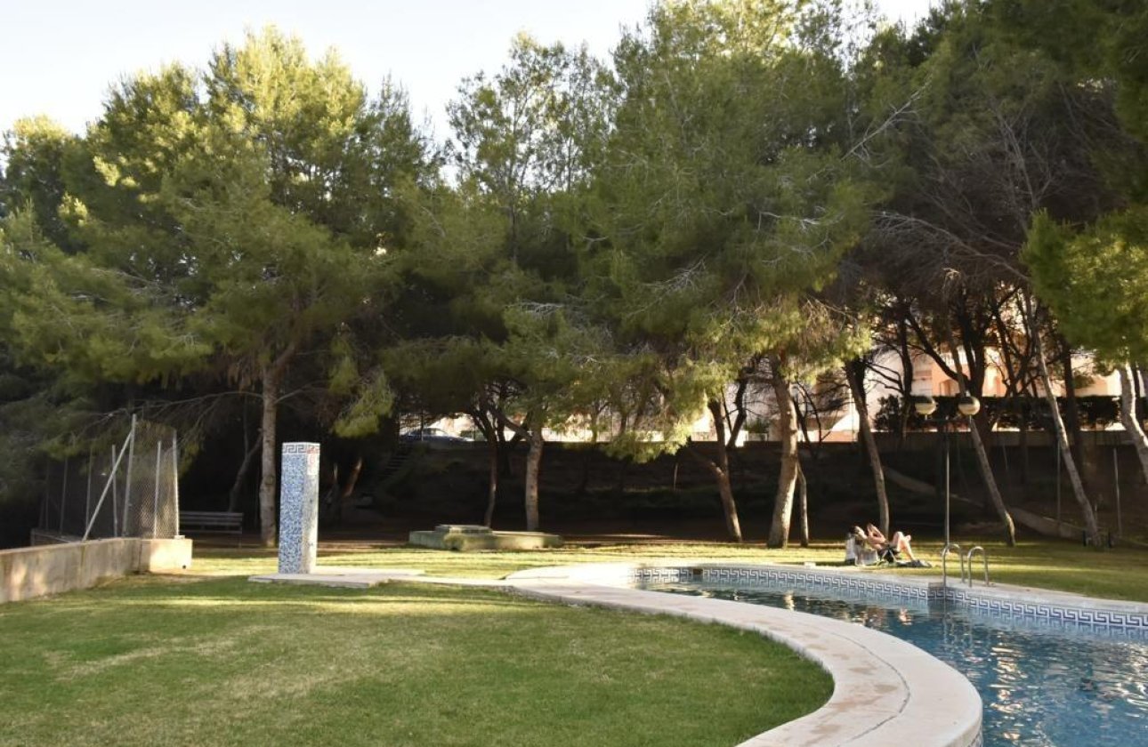 Herverkoop - Appartement -
Orihuela Costa - Campoamor