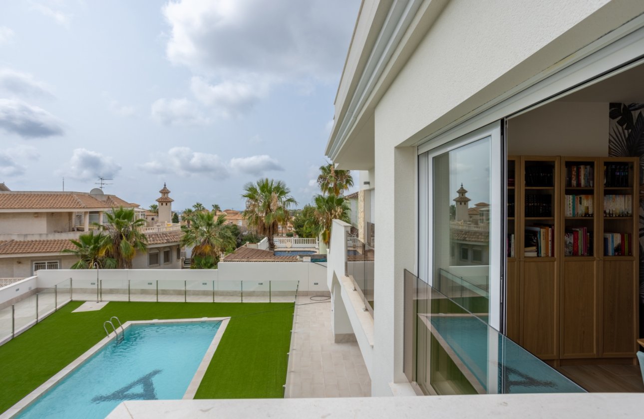Herverkoop - Appartement -
Orihuela Costa - Costa Blanca
