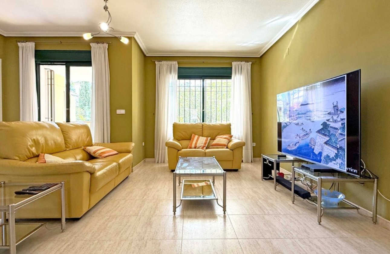 Herverkoop - Appartement -
Orihuela Costa - Costa Blanca