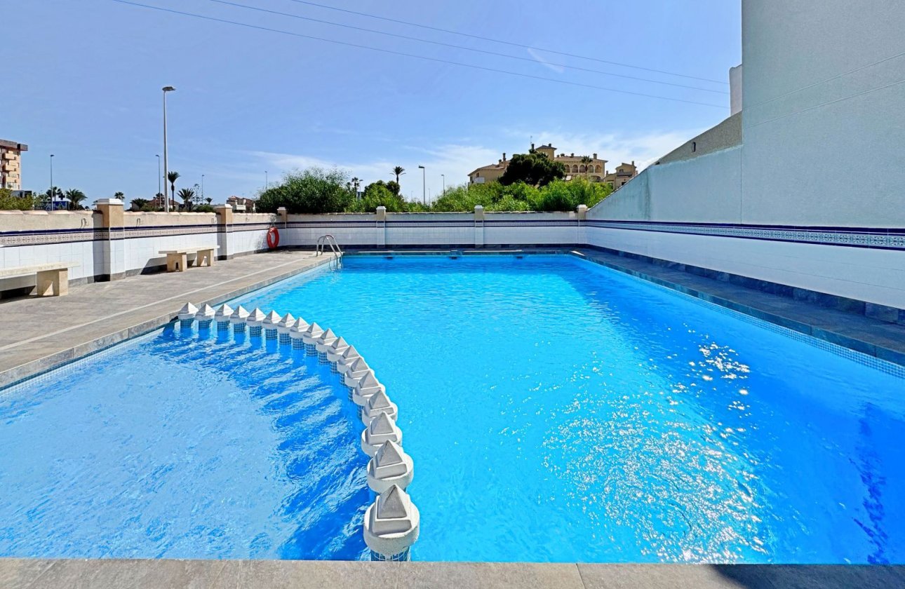 Herverkoop - Appartement -
Orihuela Costa - Costa Blanca