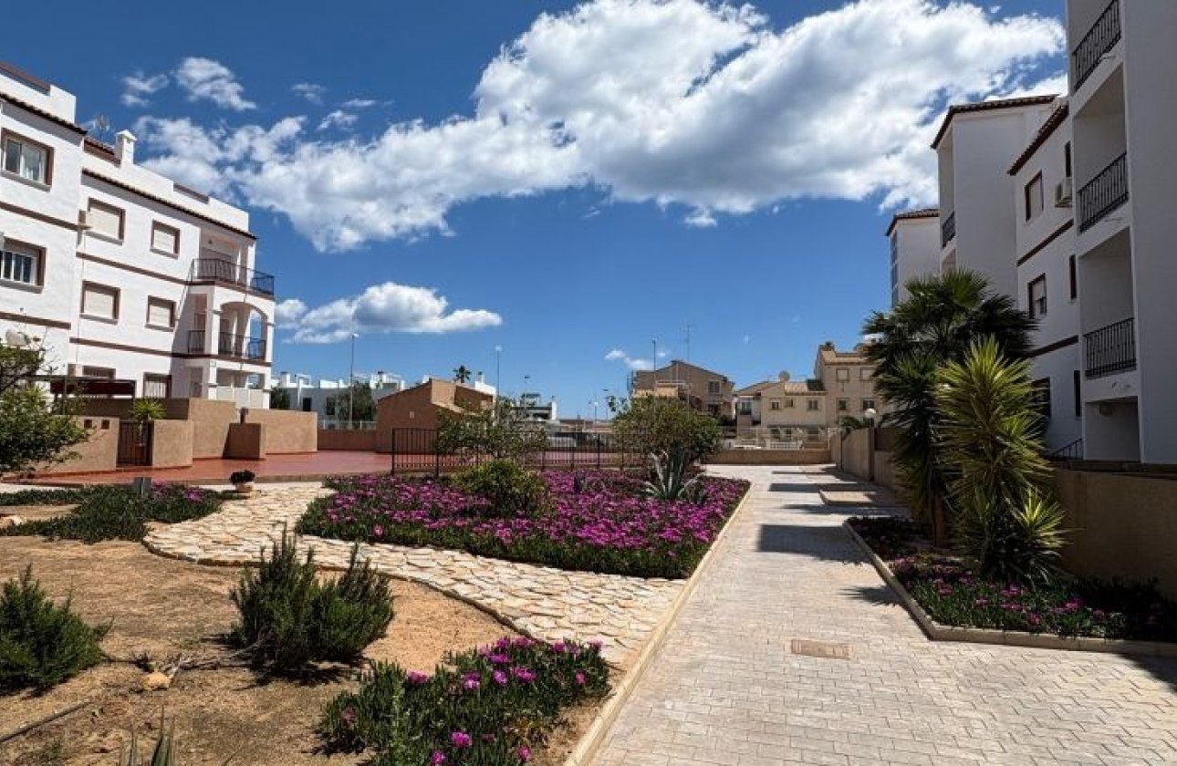 Herverkoop - Appartement -
Orihuela Costa - Costa Blanca