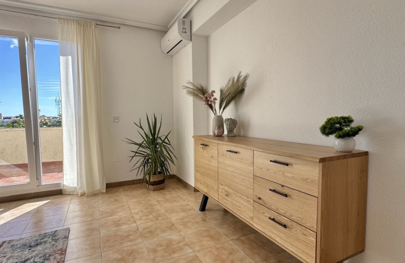 Herverkoop - Appartement -
Orihuela Costa - Costa Blanca