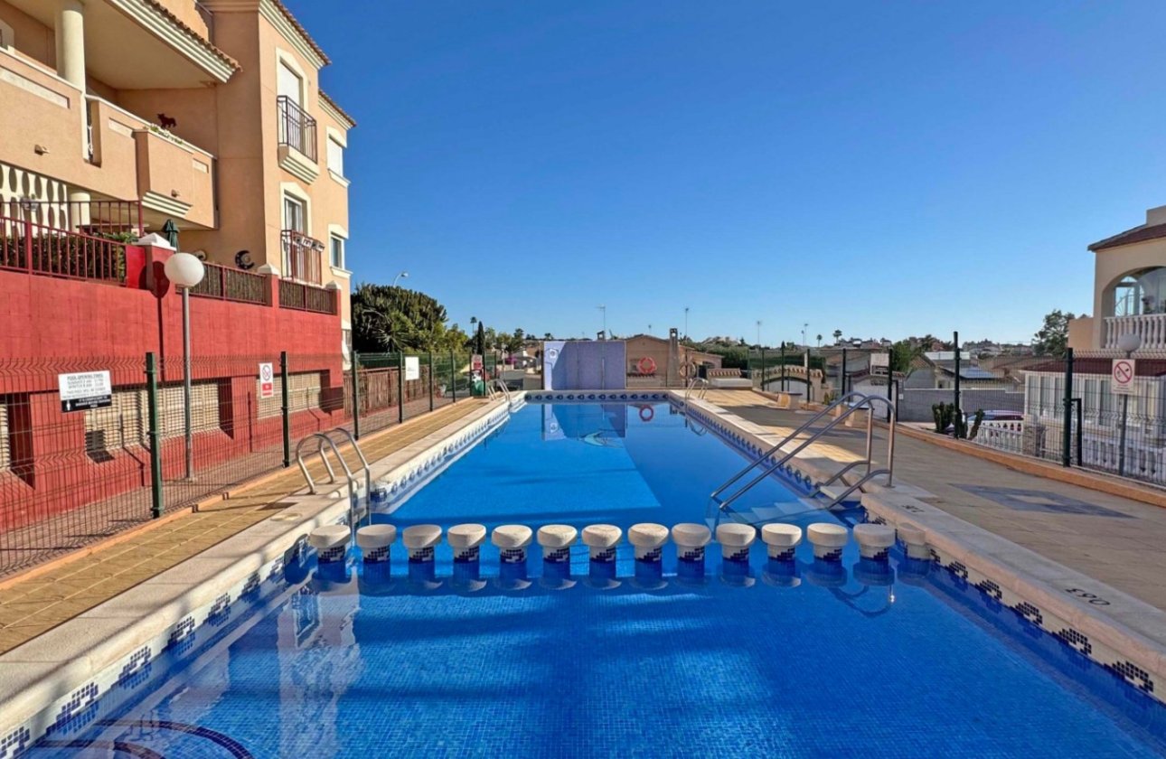 Herverkoop - Appartement -
Orihuela Costa - Costa Blanca