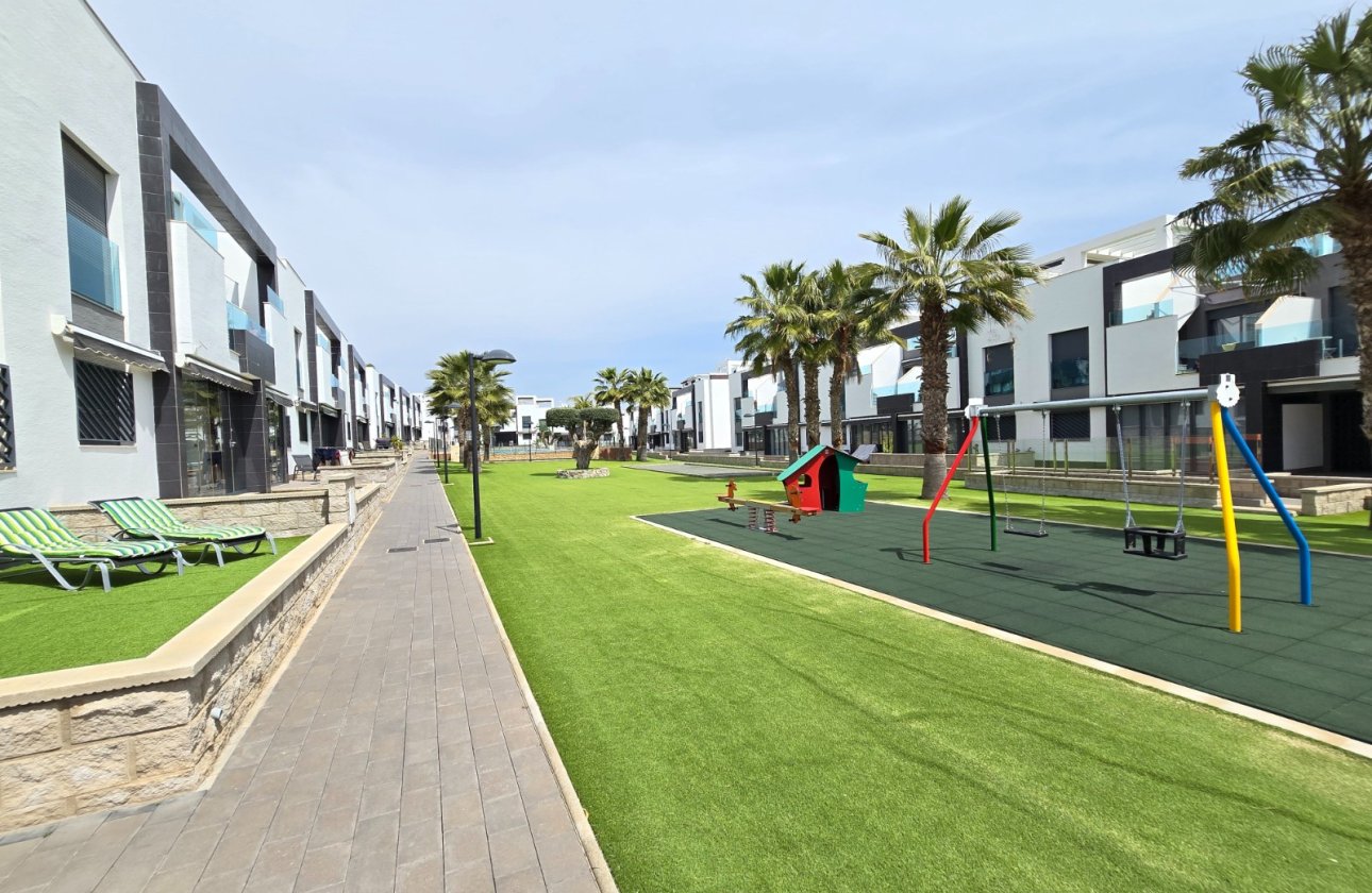 Herverkoop - Appartement -
Orihuela Costa - Costa Blanca