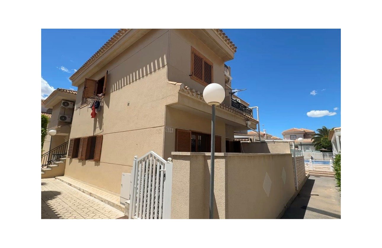 Herverkoop - Appartement -
Orihuela Costa - Costa Blanca