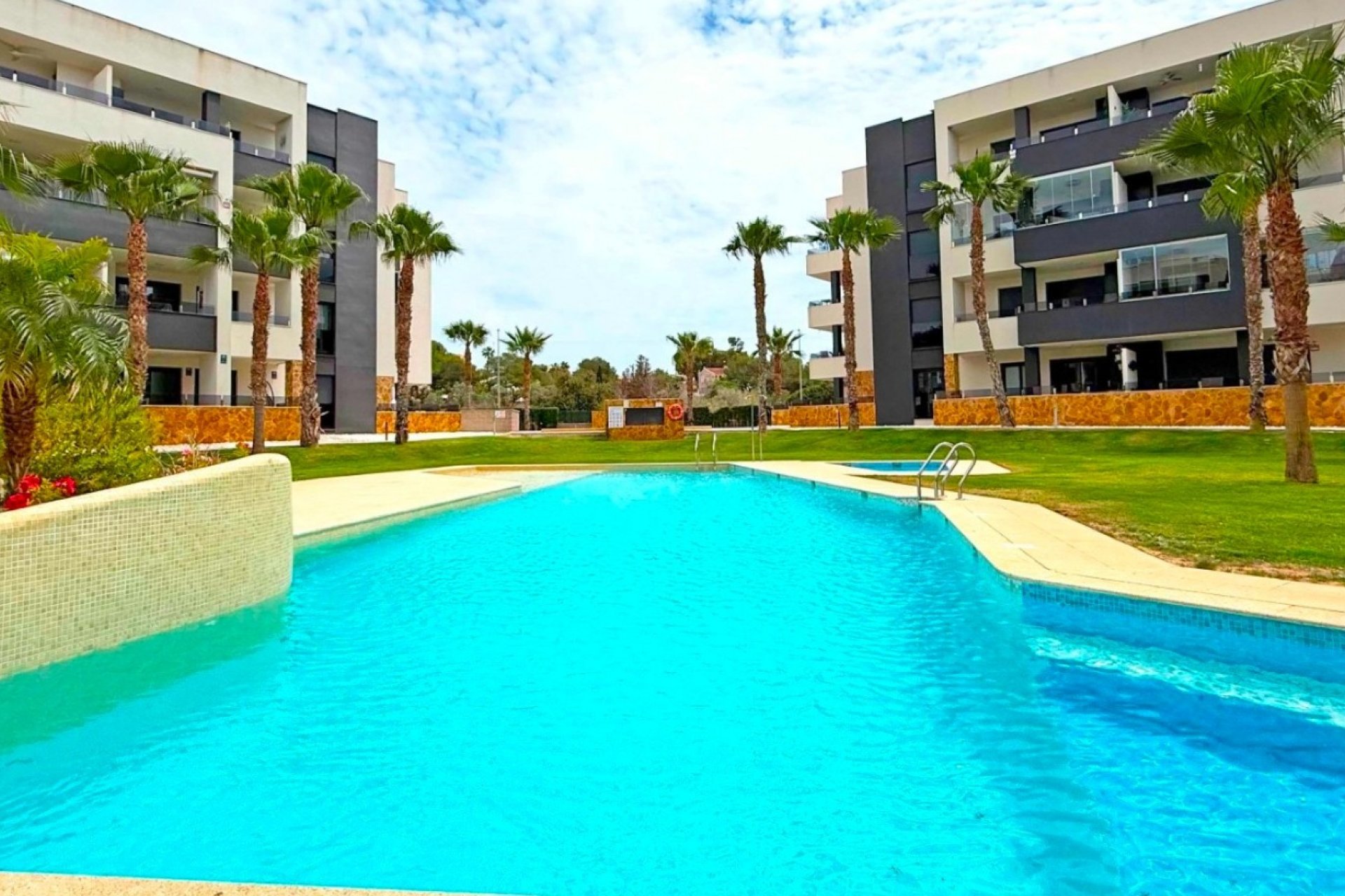 Herverkoop - Appartement -
Orihuela Costa - Costa Blanca