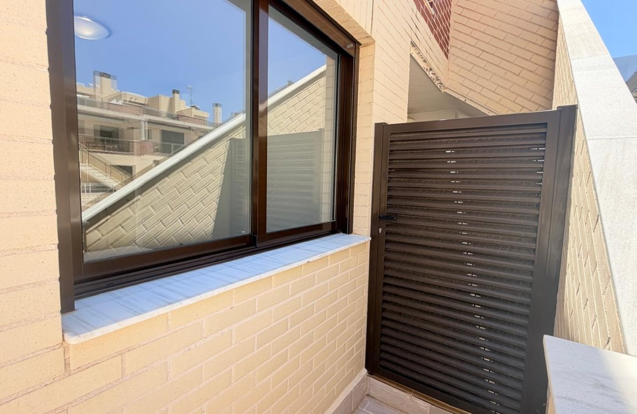 Herverkoop - Appartement -
Orihuela Costa - Costa Blanca