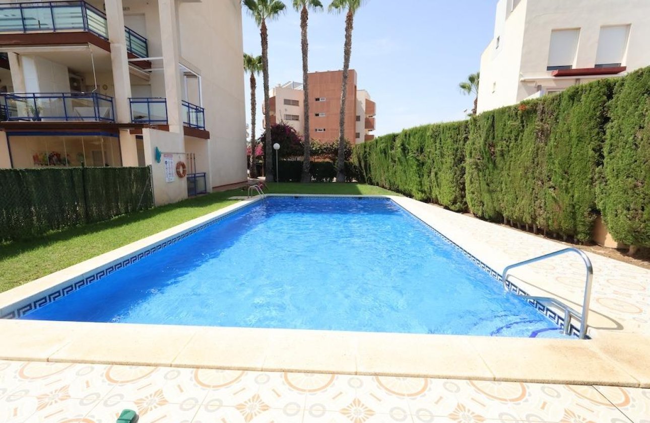 Herverkoop - Appartement -
Orihuela Costa - Costa Blanca