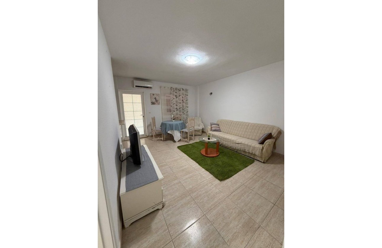Herverkoop - Appartement -
Orihuela Costa - La Regia