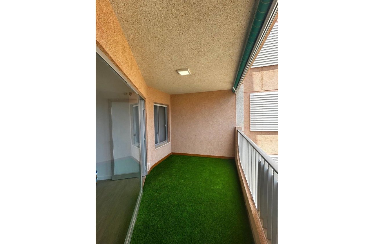 Herverkoop - Appartement -
Orihuela Costa - La Regia