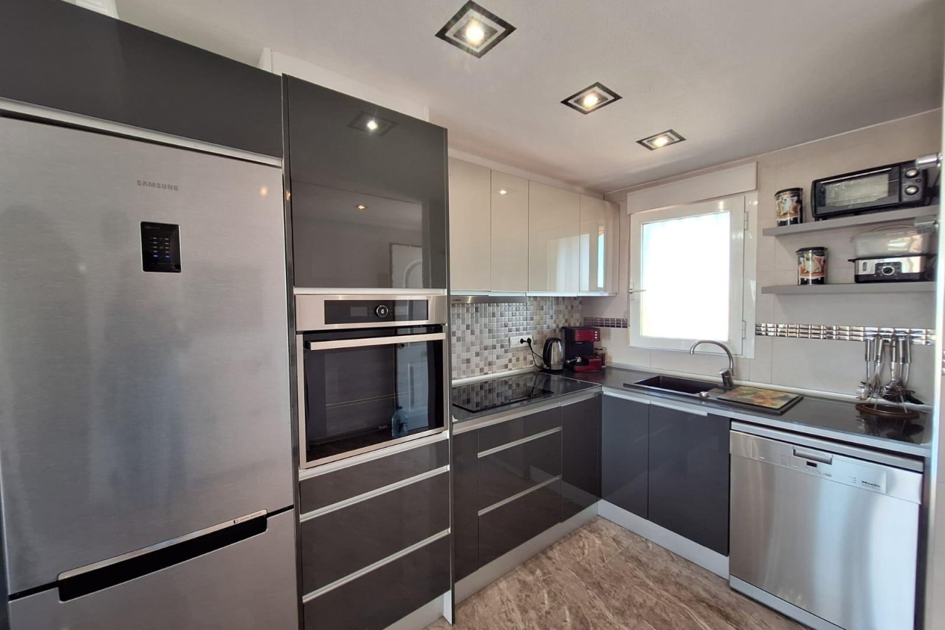 Herverkoop - Appartement -
Orihuela Costa - La Zenia