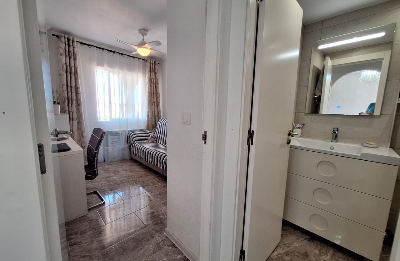 Herverkoop - Appartement -
Orihuela Costa - La Zenia