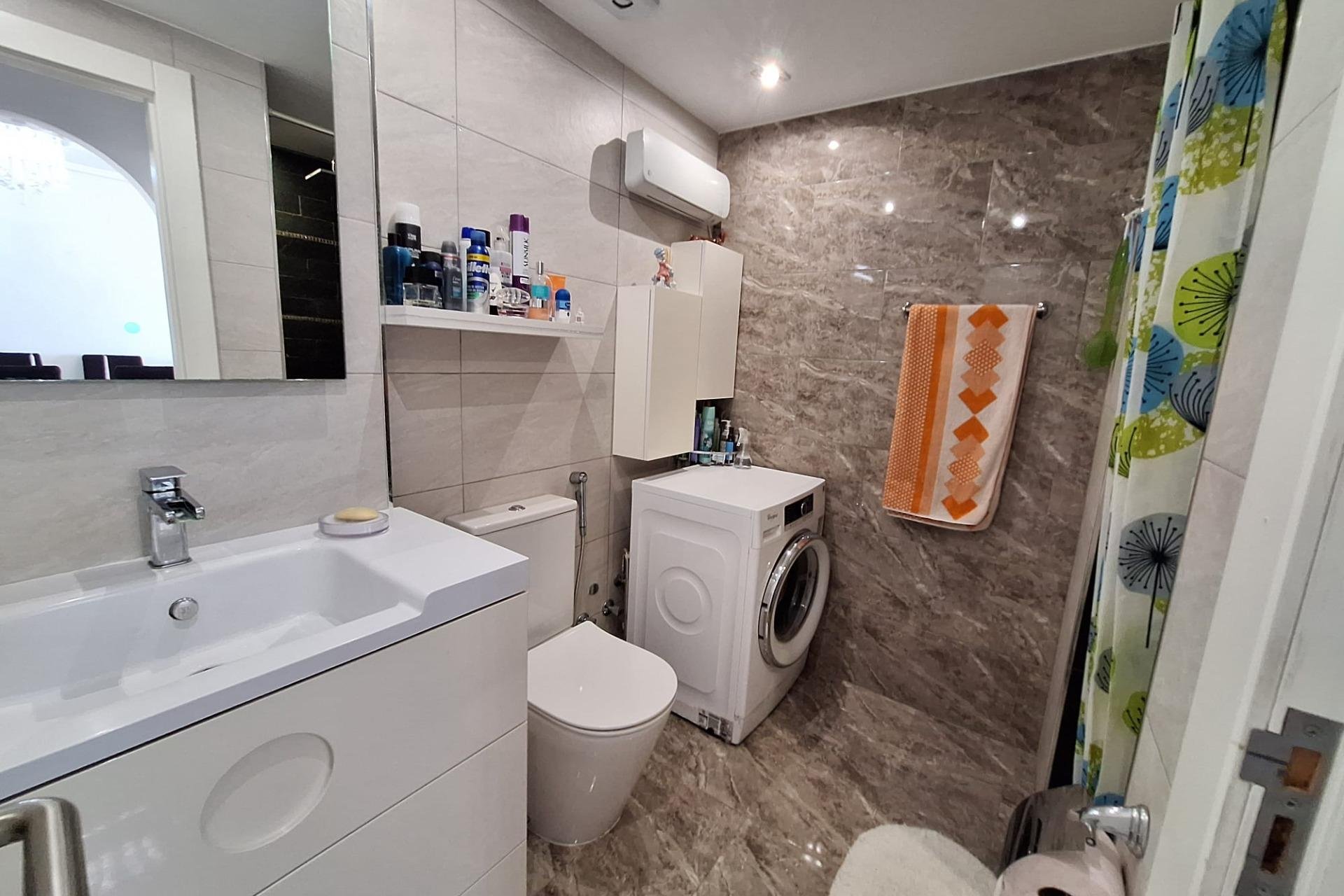 Herverkoop - Appartement -
Orihuela Costa - La Zenia