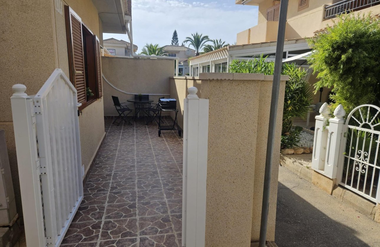 Herverkoop - Appartement -
Orihuela Costa - La Zenia