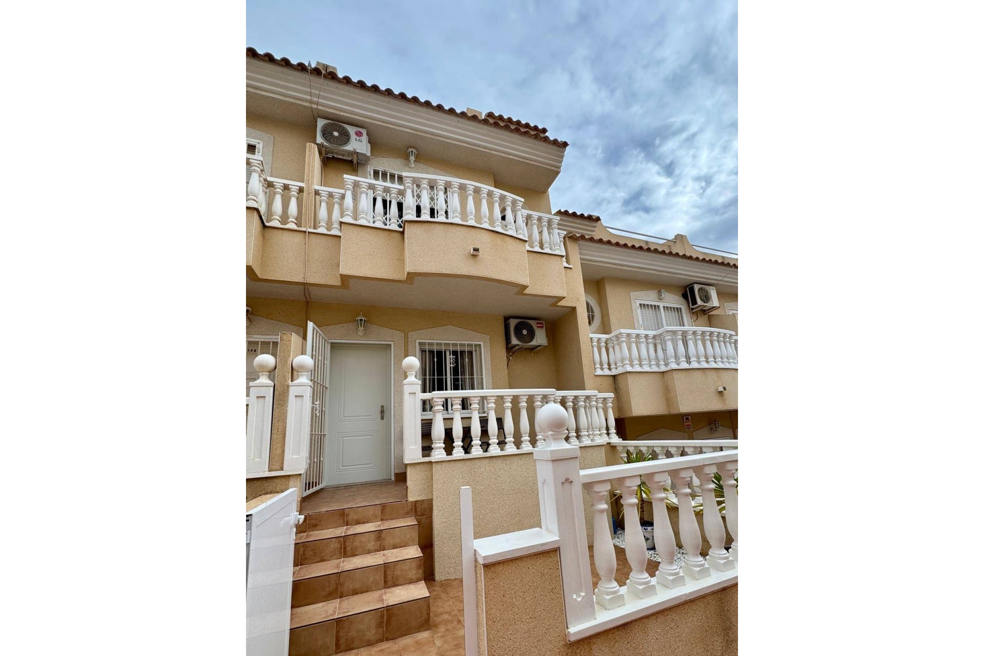 Herverkoop - Appartement -
Orihuela Costa - Las Filipinas