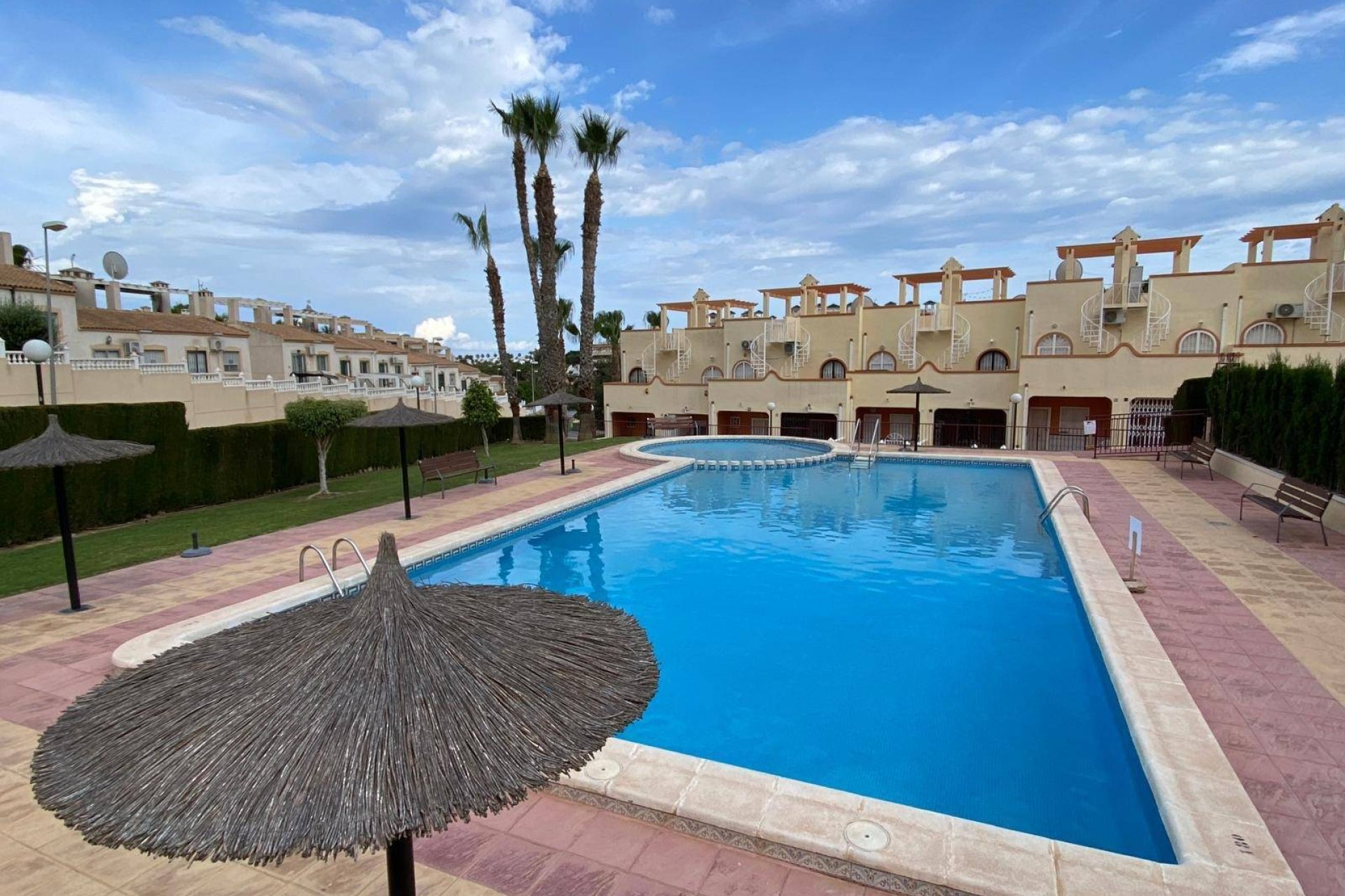 Herverkoop - Appartement -
Orihuela Costa - Las Filipinas