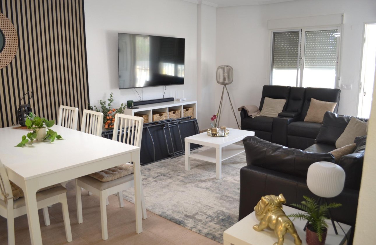 Herverkoop - Appartement -
Orihuela Costa - Las Filipinas