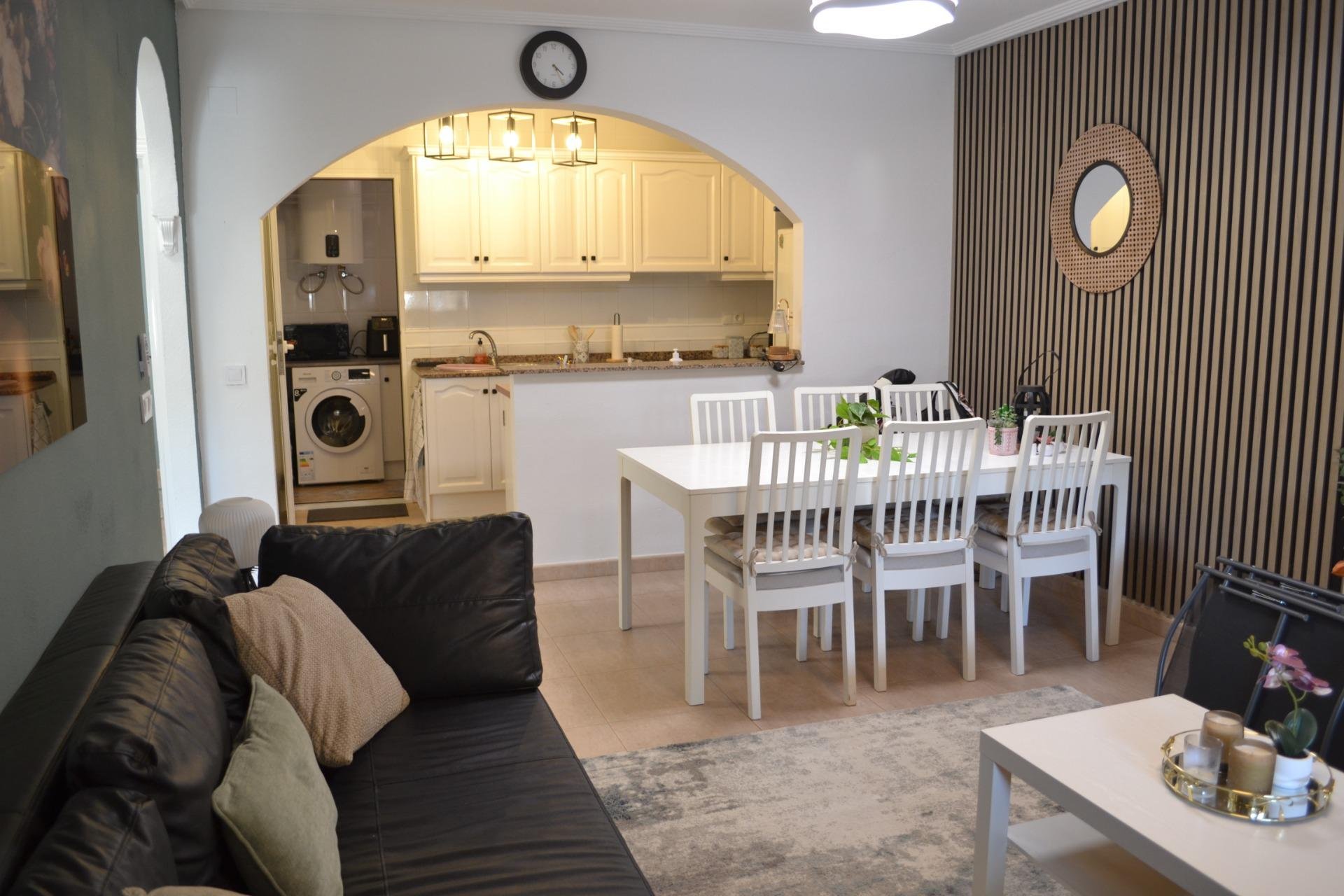 Herverkoop - Appartement -
Orihuela Costa - Las Filipinas