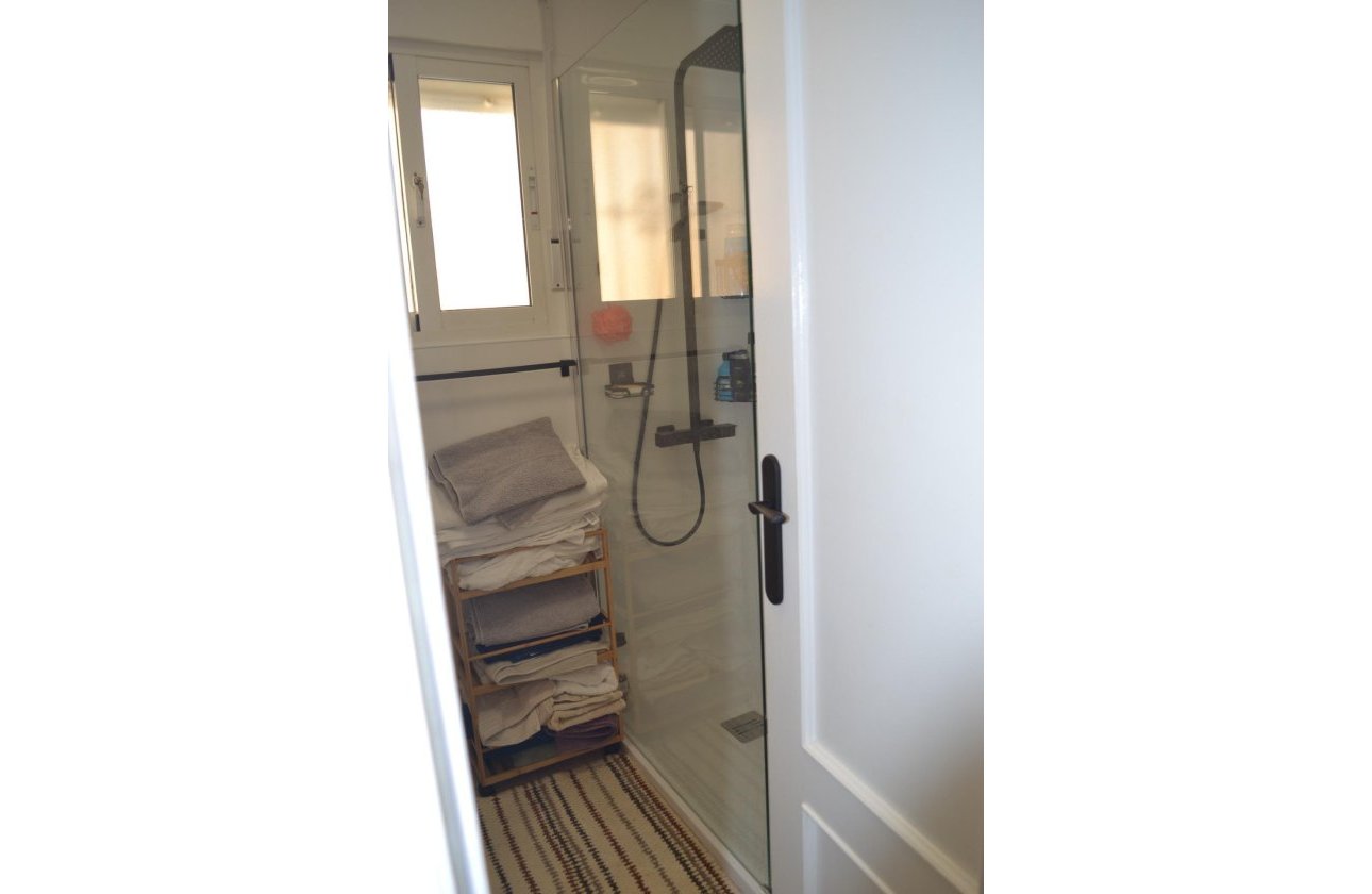 Herverkoop - Appartement -
Orihuela Costa - Las Filipinas