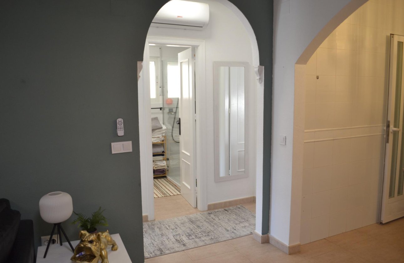 Herverkoop - Appartement -
Orihuela Costa - Las Filipinas