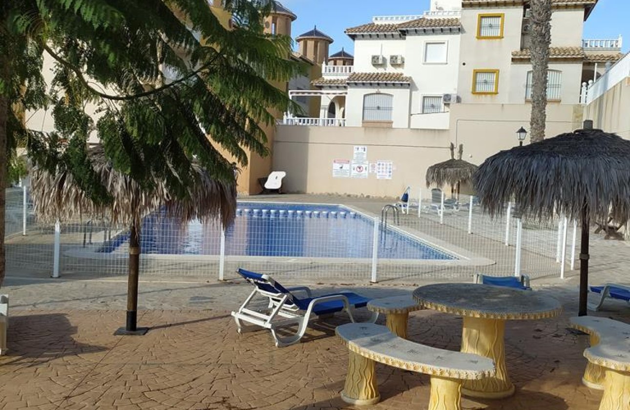 Herverkoop - Appartement -
Orihuela Costa - LOMAS CABO ROIG