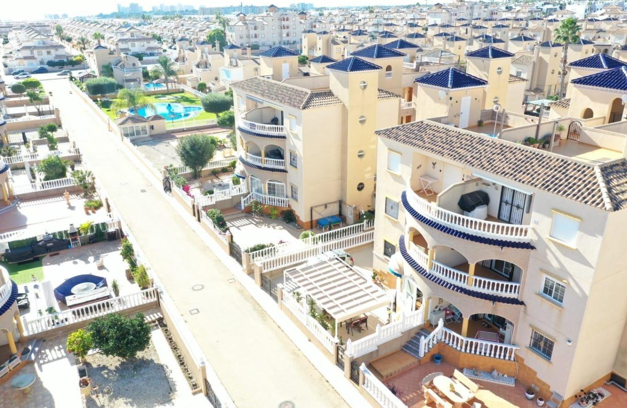 Herverkoop - Appartement -
Orihuela Costa - Lomas de Cabo Roig