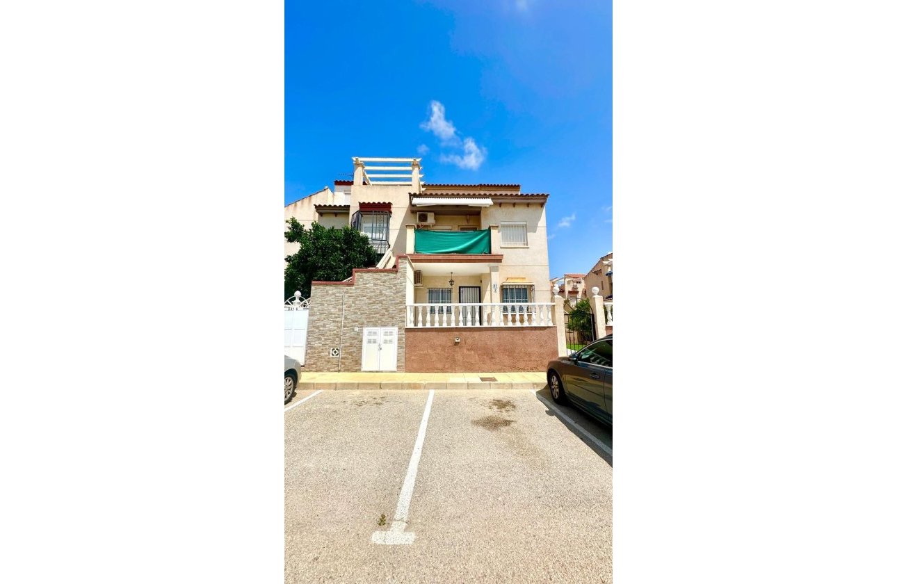 Herverkoop - Appartement -
Orihuela Costa - Playa Flamenca