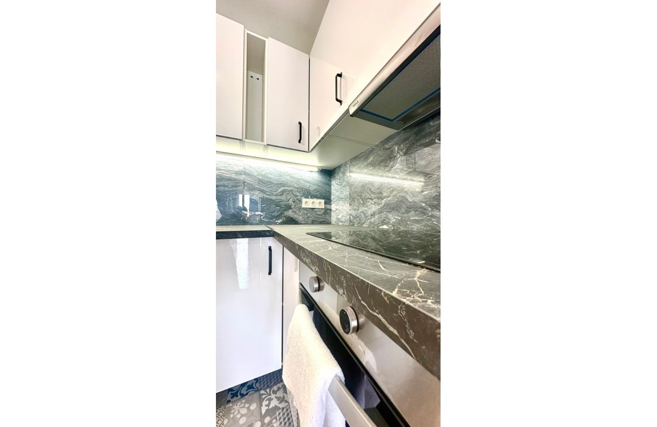 Herverkoop - Appartement -
Orihuela Costa - Playa Flamenca