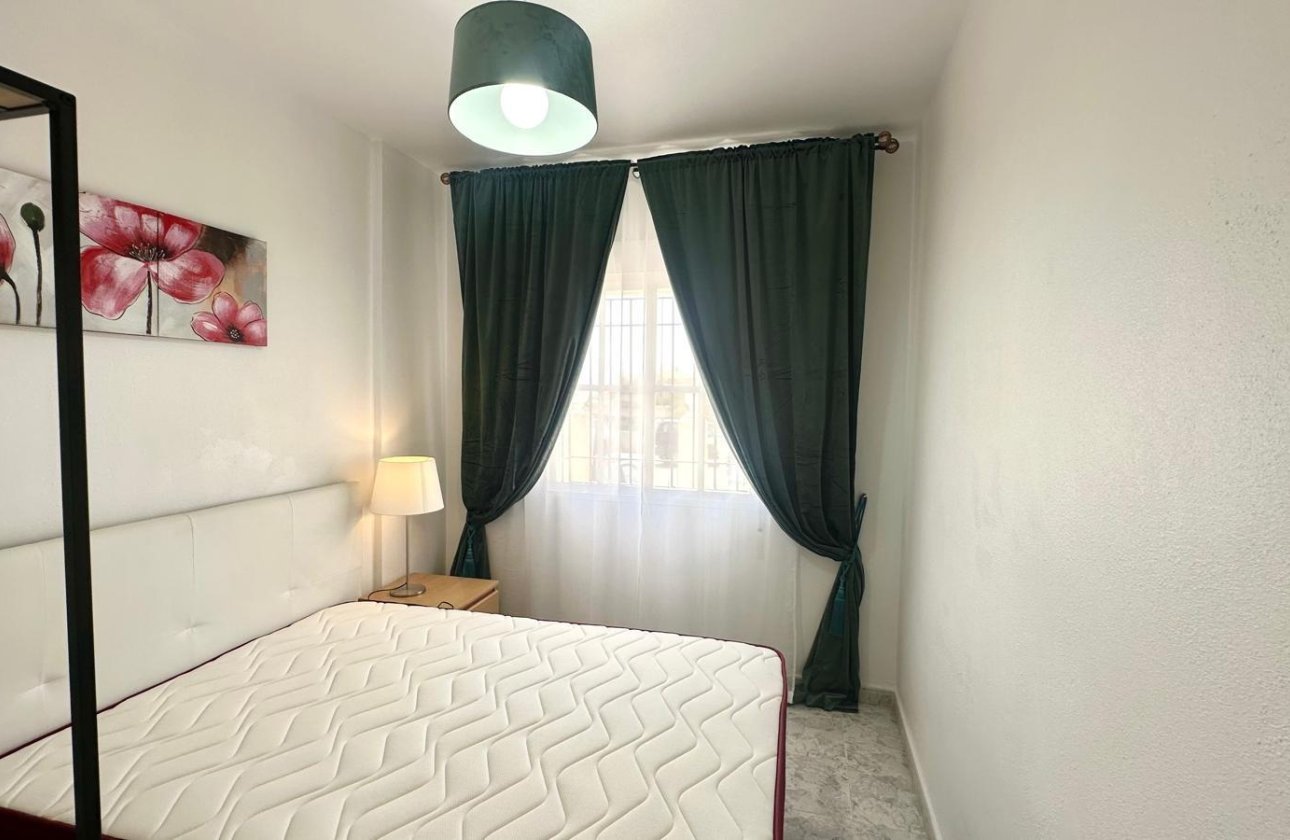 Herverkoop - Appartement -
Orihuela Costa - Playa Flamenca