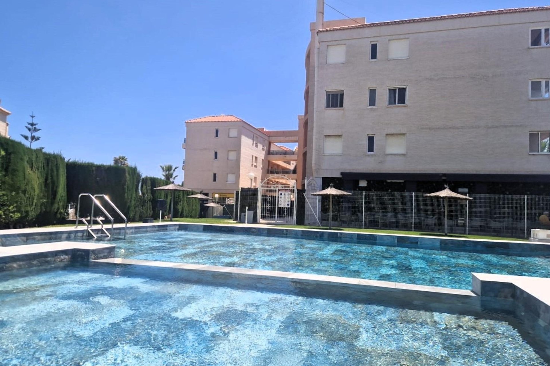 Herverkoop - Appartement -
Orihuela Costa - Playa Flamenca