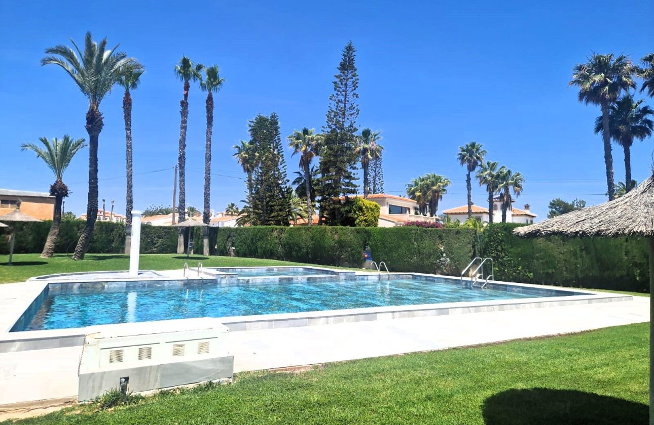 Herverkoop - Appartement -
Orihuela Costa - Playa Flamenca