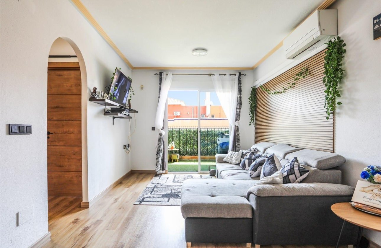 Herverkoop - Appartement -
Orihuela Costa - Playa Flamenca