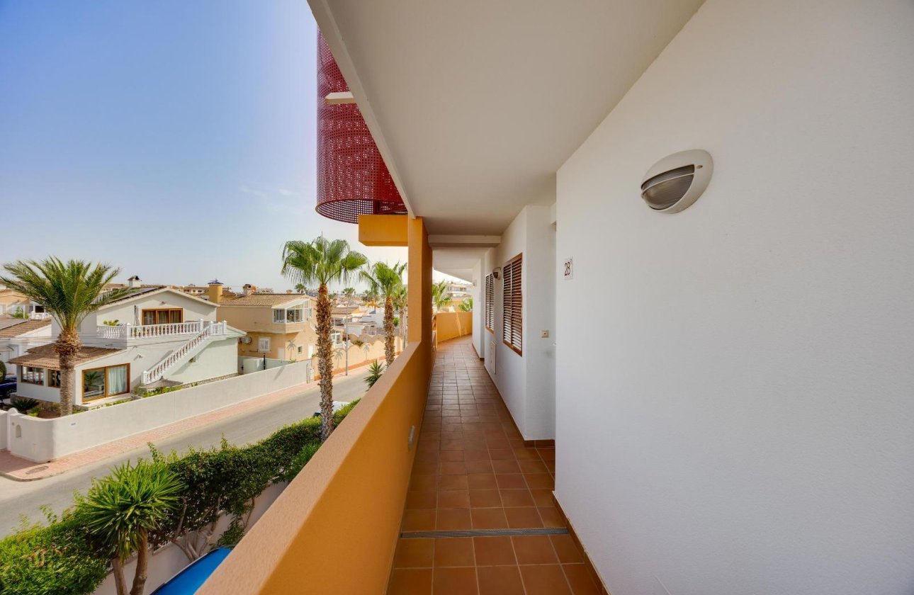 Herverkoop - Appartement -
Orihuela Costa - Playa Flamenca