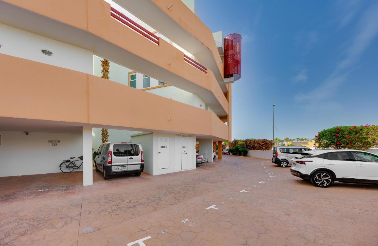 Herverkoop - Appartement -
Orihuela Costa - Playa Flamenca