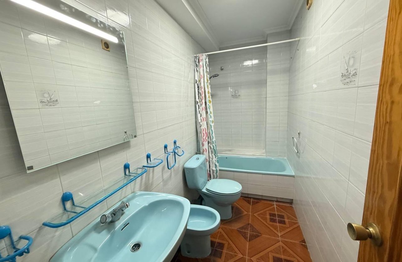 Herverkoop - Appartement -
Orihuela Costa - Punta Prima