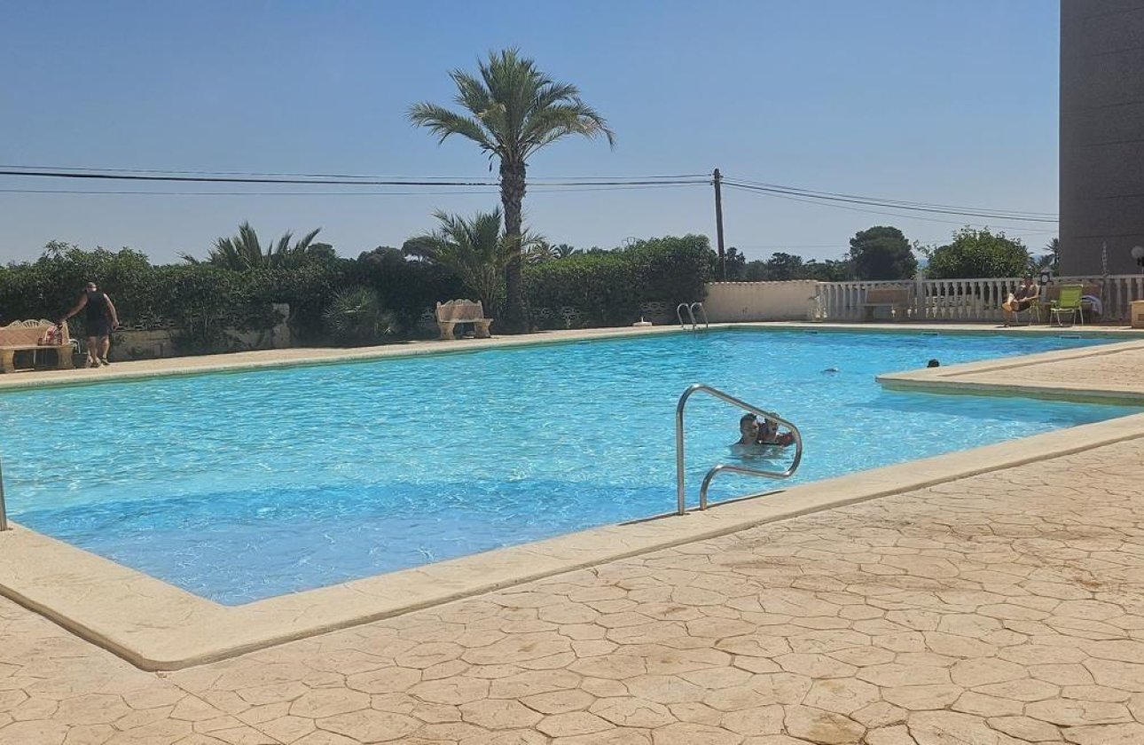 Herverkoop - Appartement -
Orihuela Costa - Punta Prima